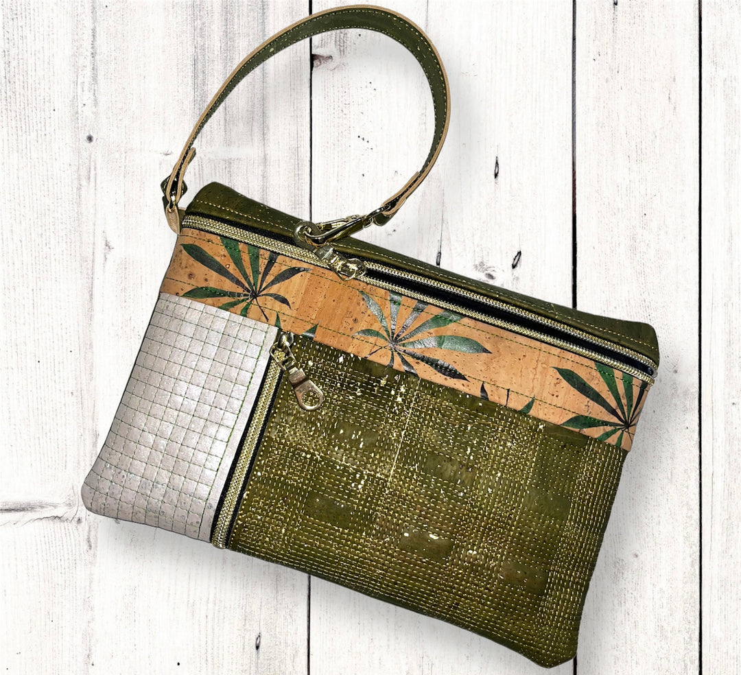 Hatch Clutch Wristlet